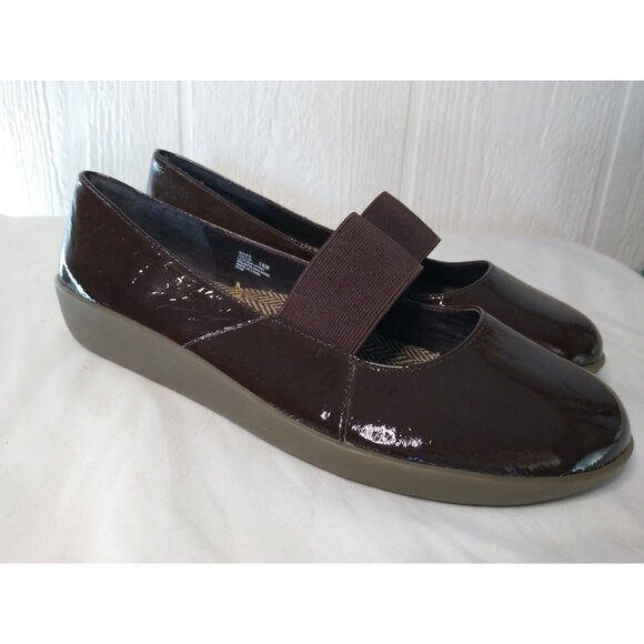 GH Bass Gallop Womens 10 M Cocoa Brown Patent Comfort Flats Elastic Band NEW - Picture 2 of 12